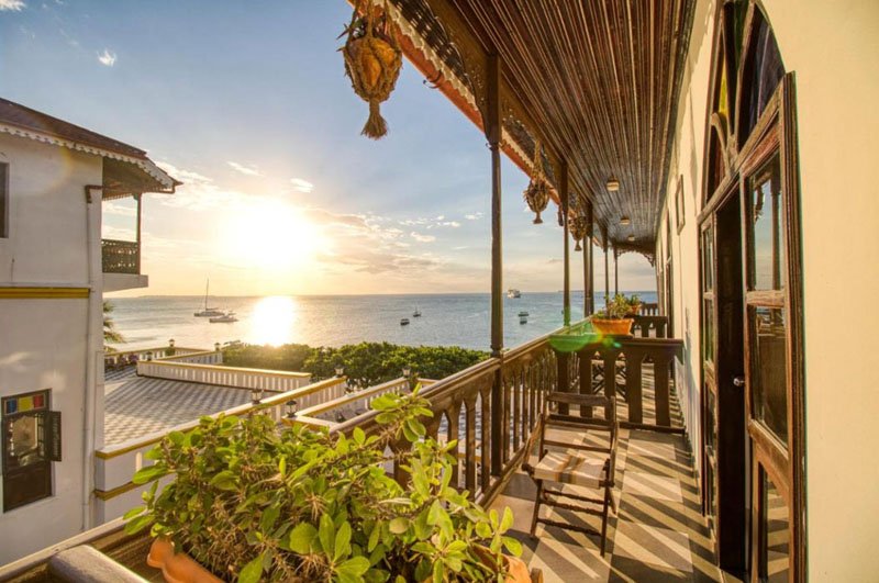 Tembo House Hotel